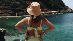 La fórmula definitiva para hacer la maleta este verano: menos ropa, más estilo