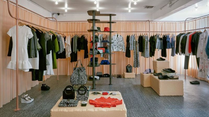 4. Opening Ceremony – Concept store y puente cultural