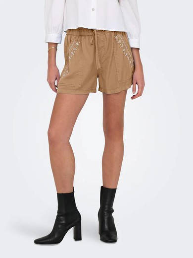 Shorts con goma y bordados Only Cartouche