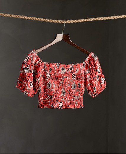 Top corto con estampado floral Superdry Red