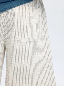 Bermuda con goma con rayas monocolor Selected Egret