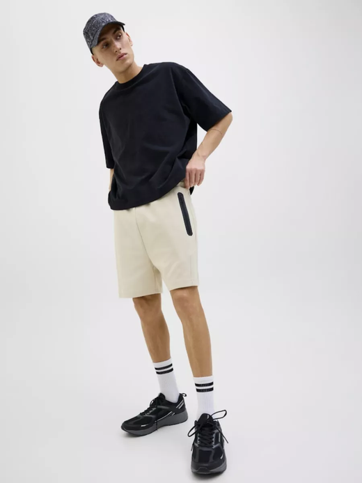 Bermuda de chándal con bolsillos cremalleras Jack & Jones Moonbean