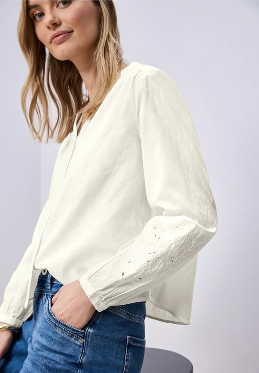 Blusa m/l con bordado en la manga Street One Off White
