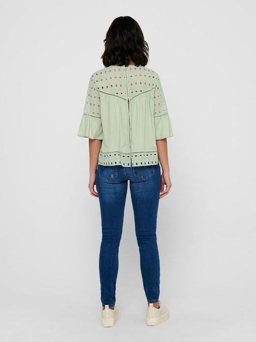 Blusón con manga 3/4 calados Only Desert Taupe