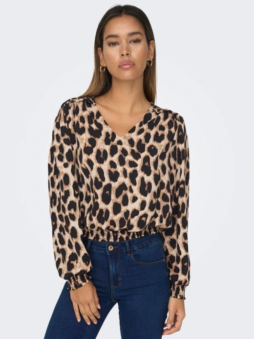 Blusón m/l con estampado leopardo Only Cloud Dancer