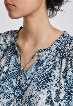 Blusón s/m con estampado animal print bicolor Street One Blue