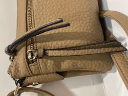 Bolso cruzado pequeño Varis Brown