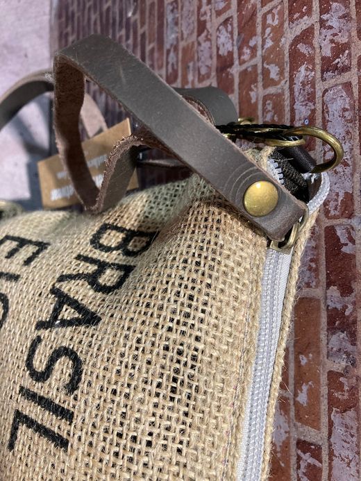 Bolso pequeño cruzado con asa de piel Varis Summer Brown