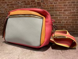 Bolso pequeño cruzado multicolor Varis Pink