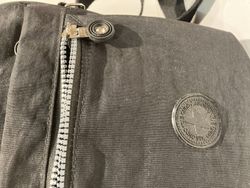 Bolso pequeño cruzado Varis Black