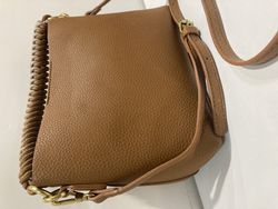 Bolso pequeño cruzado Varis Cognac