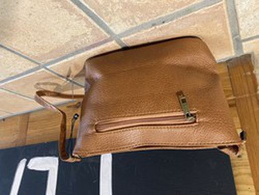 Bolso pequeño cruzado Varis Cognac