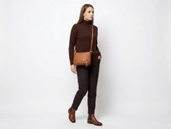 Bolso pequeño cruzado Varis Cognac