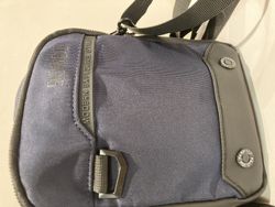 Bolso pequeño cruzado Varis Navy