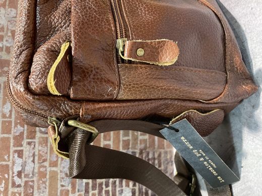 Bolso pequeño de piel cruzado Varis Brown