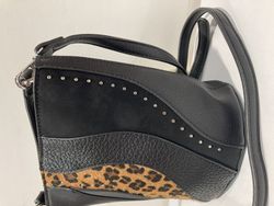 Bolso pequeño cruzado Varis Black