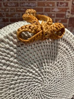 Bolso redondo cruzado Varis White