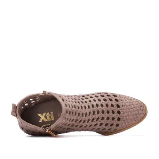 Botín campero trenzado Xti Taupe