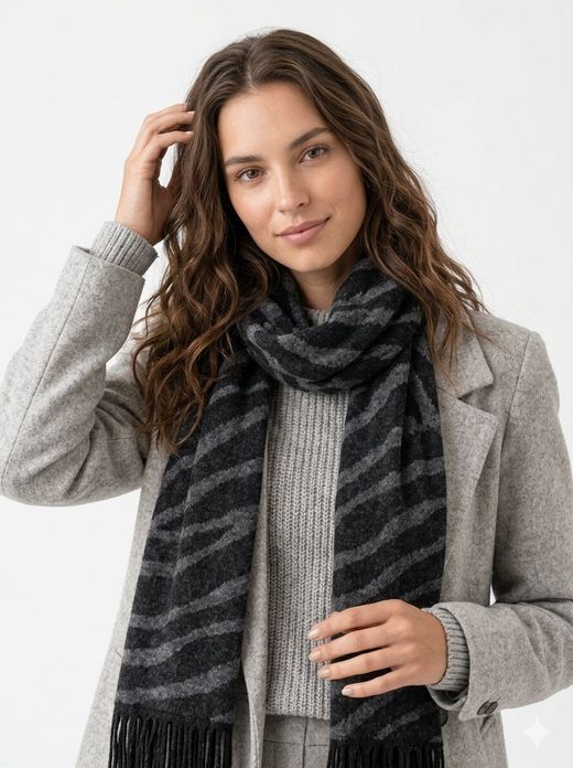 Bufanda con estampado zebra con flecos Vero Moda Black