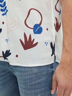 Camisa m/c con dibujos motivos vegetales Blend Of America Snow White