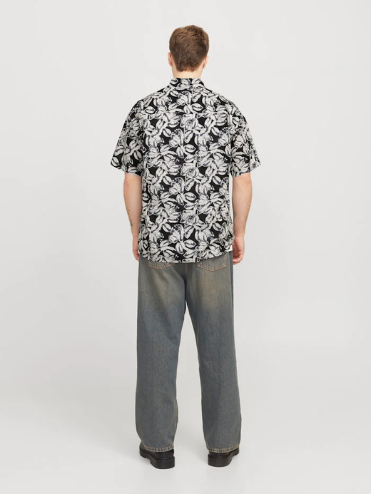 Camisa m/c con estampado hojas Jack & Jones Black