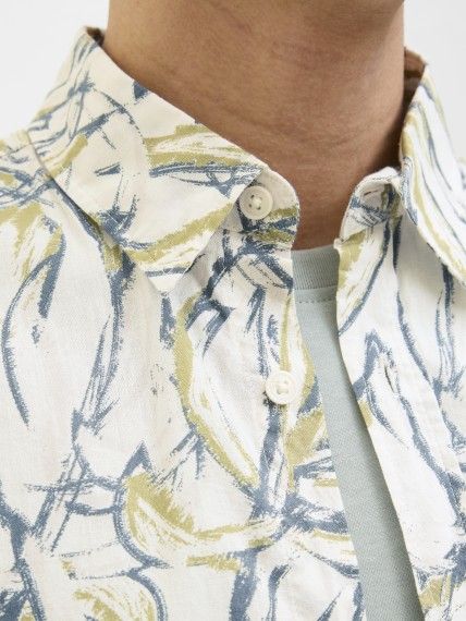 Camisa m/c con estampado hojas Jack & Jones Cloud Dancer
