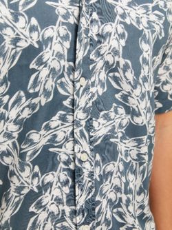 Camisa m/c con estampado hojas Jack & Jones Storm Grey