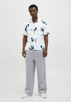 Camisa m/c resort con estampado flores grandes Jack & Jones Chambray Blue