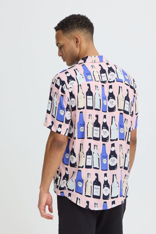 Camisa m/c viscosa con estampado botellas Blend Of America Rose