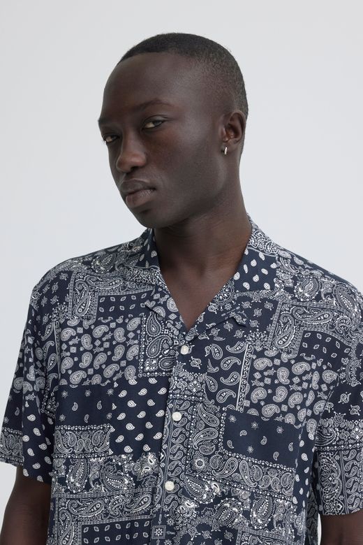 Camisa m/c viscosa con estampado cachemir monocolor Blend Of America Navy