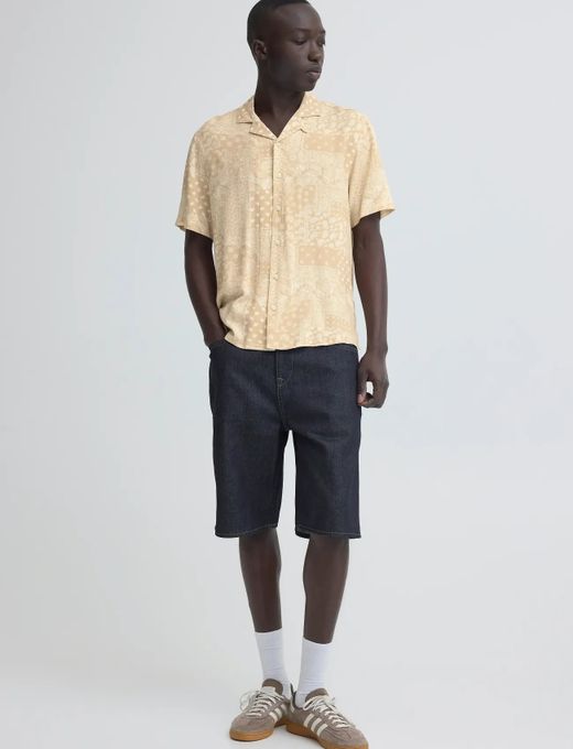 Camisa m/c viscosa con estampado cachemir monocolor Blend Of America Sand