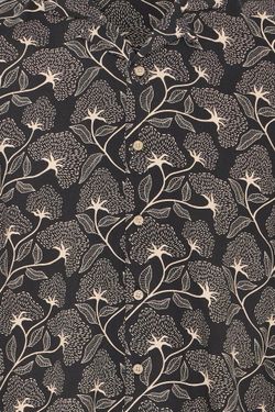 Camisa m/c viscosa con estampado hojas Blend Of America Black