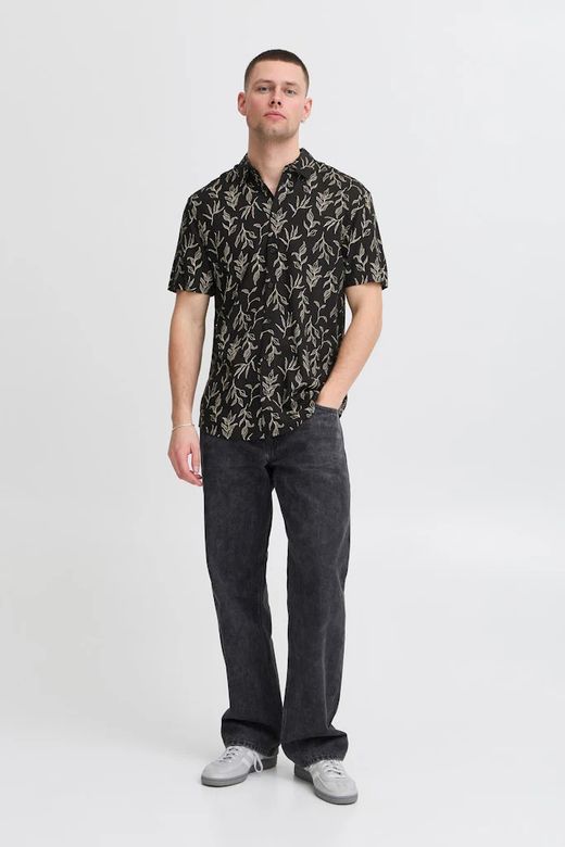 Camisa m/c viscosa con estampado hojas monocolor Blend Of America Black