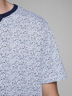 Jack & Jones T-shirt scollo aperto micro stampa bianca