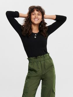 Nur schwarzes Langarm-Stretch-Top mit Rundhalsausschnitt