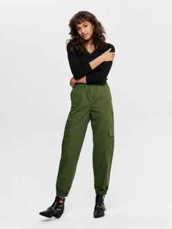 Nur schwarzes Langarm-Stretch-Top mit Rundhalsausschnitt