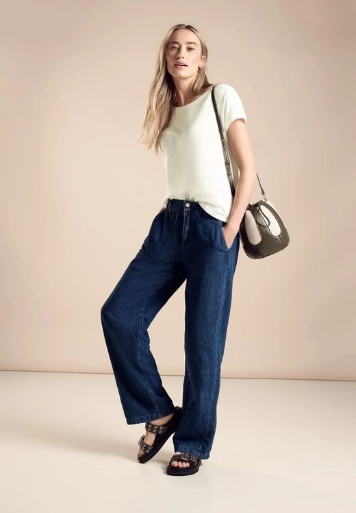 Camiseta m/c con detalle engomado "garden of blossom" Street One Off White