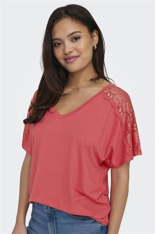 Camiseta m/c con encaje hombros Only Rose Shadow