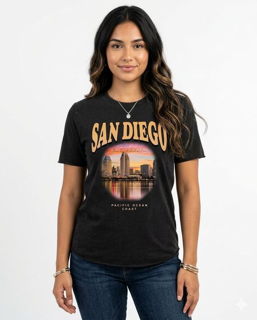 Camiseta m/c con serigrafía San Diego Only Black