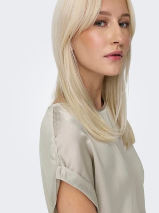 Camiseta m/c lisa satén Only Dove
