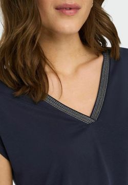 Camiseta s/m de cuello pico repuntes Only Night Sky