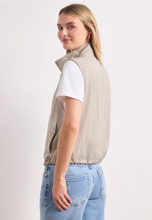 Chaleco con cremallera & bolsillos Street One Sand