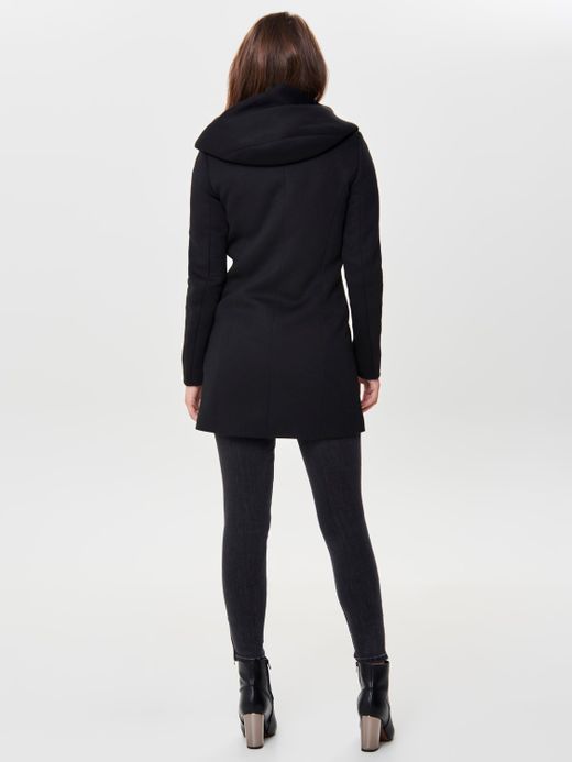 Solo giacca nera con cappuccio 3/4