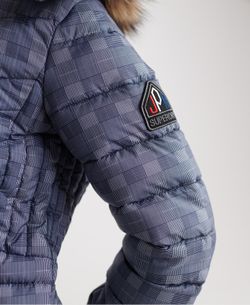 Chaqueta alcochada con capucha y pelo Superdry Navy