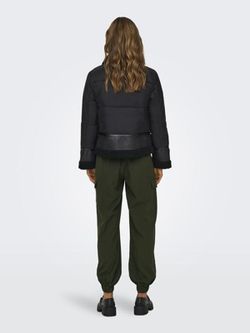 Chaqueta aviador alcochada Only Black