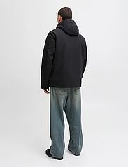 Chaqueta con capucha 2/4 Jack & Jones Black