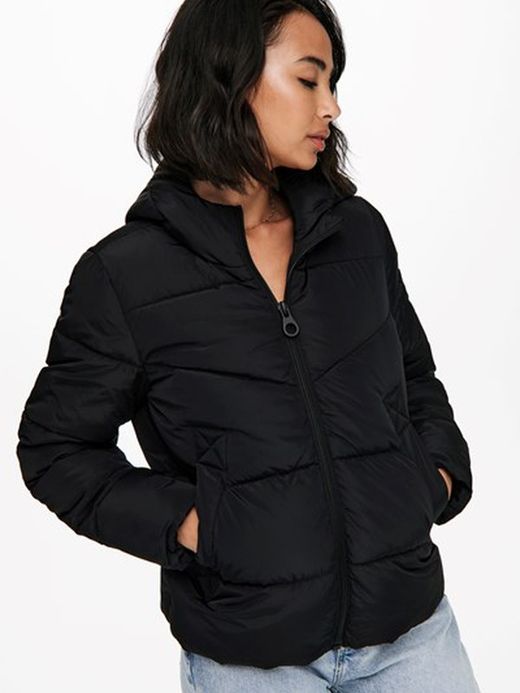 Chaqueta con capucha alcochada Only Black