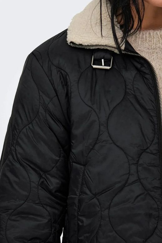 Chaqueta corta alcochada Only Black