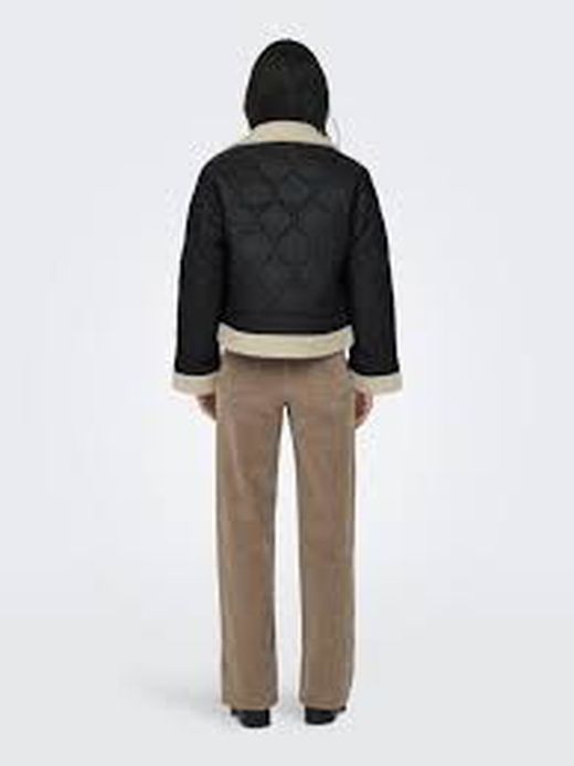 Chaqueta corta alcochada Only Black