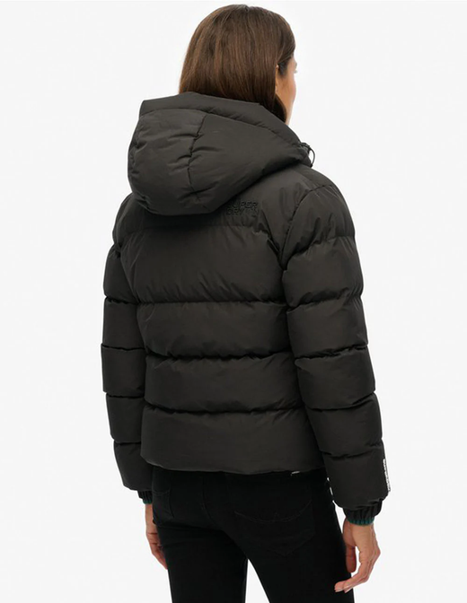 Chaqueta corta con capucha alcochada Superdry Black